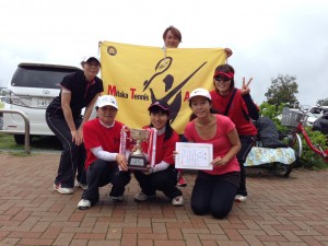 女子4部優勝